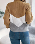 Elegant Two-Tone Crew Neck Sweater for Women's