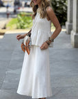 Minimalist Sleeveless Pleated Blouse