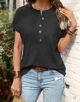 Graceful Twist Front Top with Relaxed Feel