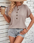 Graceful Twist Front Top with Relaxed Feel
