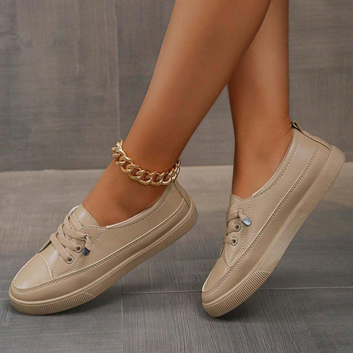 Elegant Women's Slip-On Sneakers – Stylish &amp; Comfortable