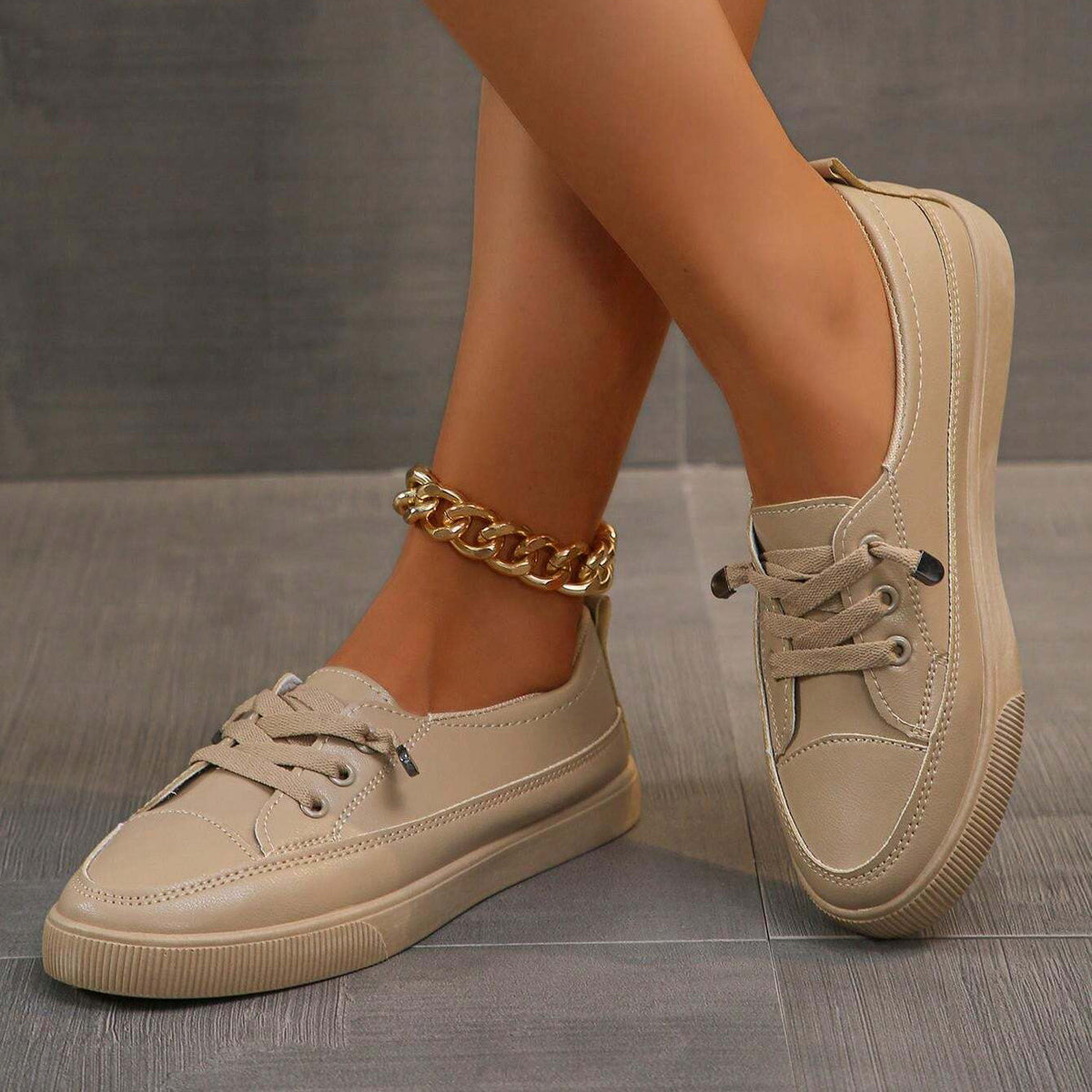 Elegant Women's Slip-On Sneakers – Stylish &amp; Comfortable