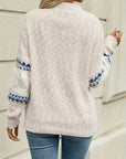 Women's sweater with Icelandic patterns