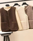 Faye Timeless Vest for Effortless Layering