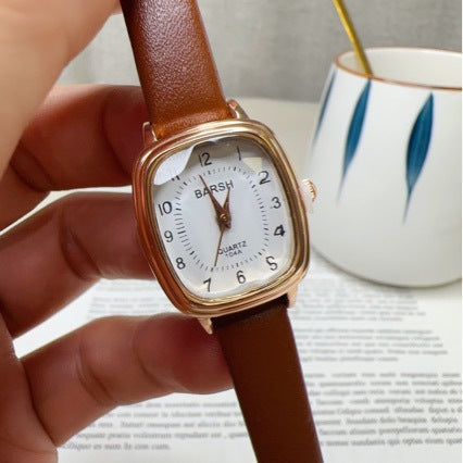 Trendy Leather Band Women’s Watch