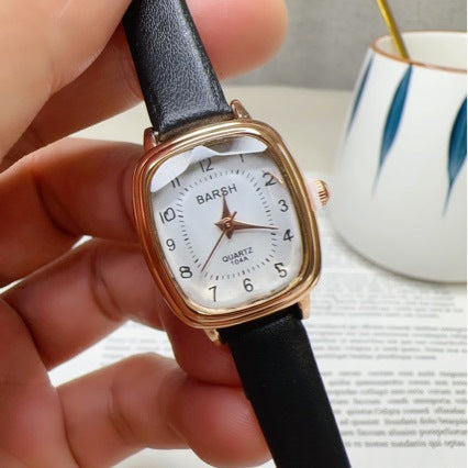 Trendy Leather Band Women’s Watch