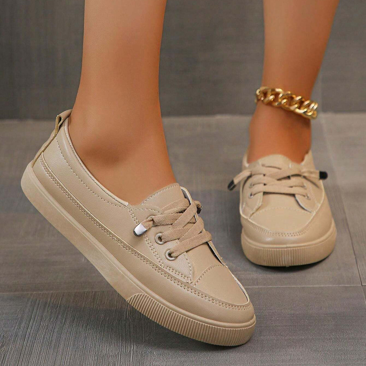 Elegant Women's Slip-On Sneakers – Stylish &amp; Comfortable